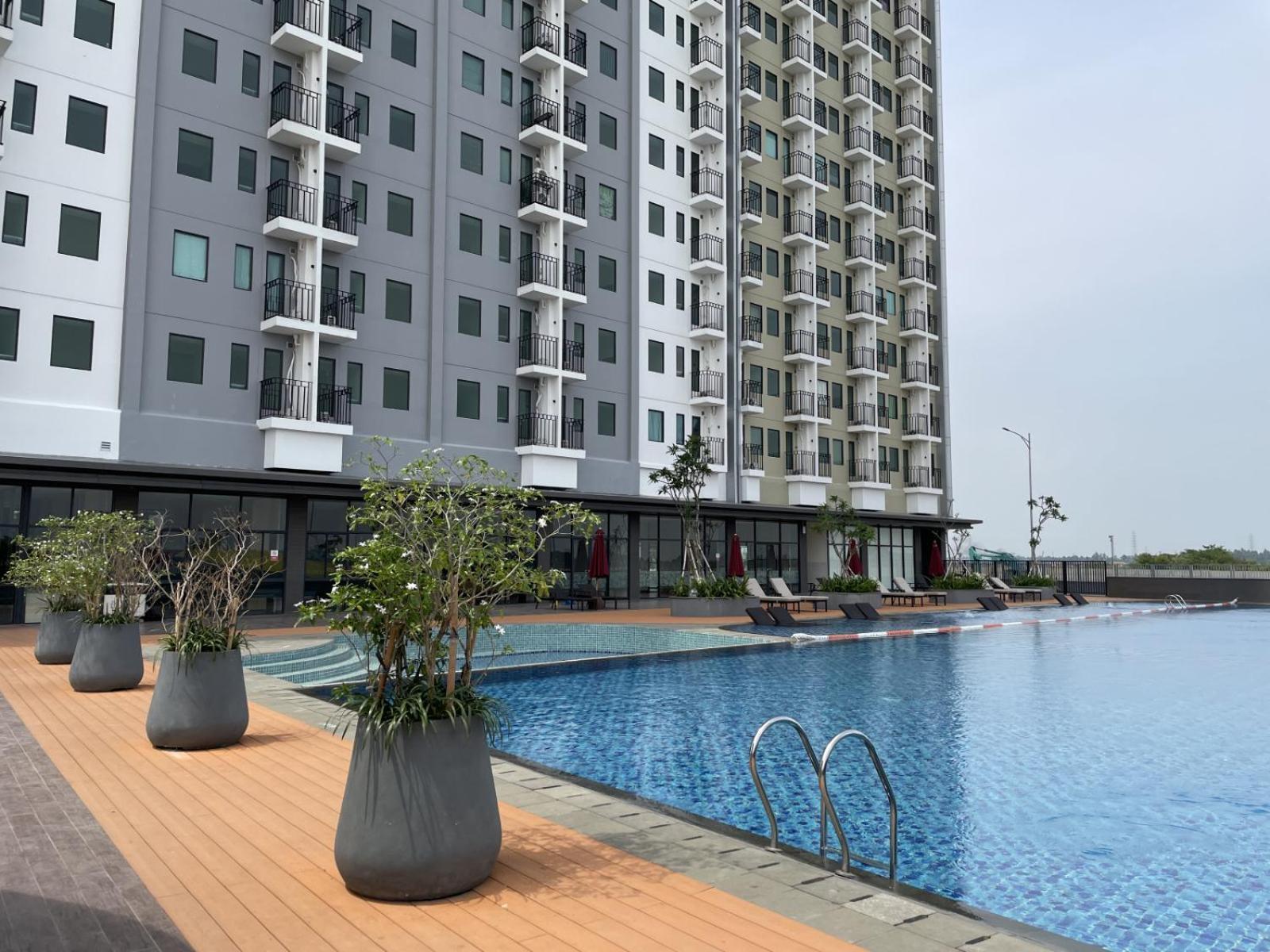 טנגרנג Hotel Osaka Pik2 מראה חיצוני תמונה