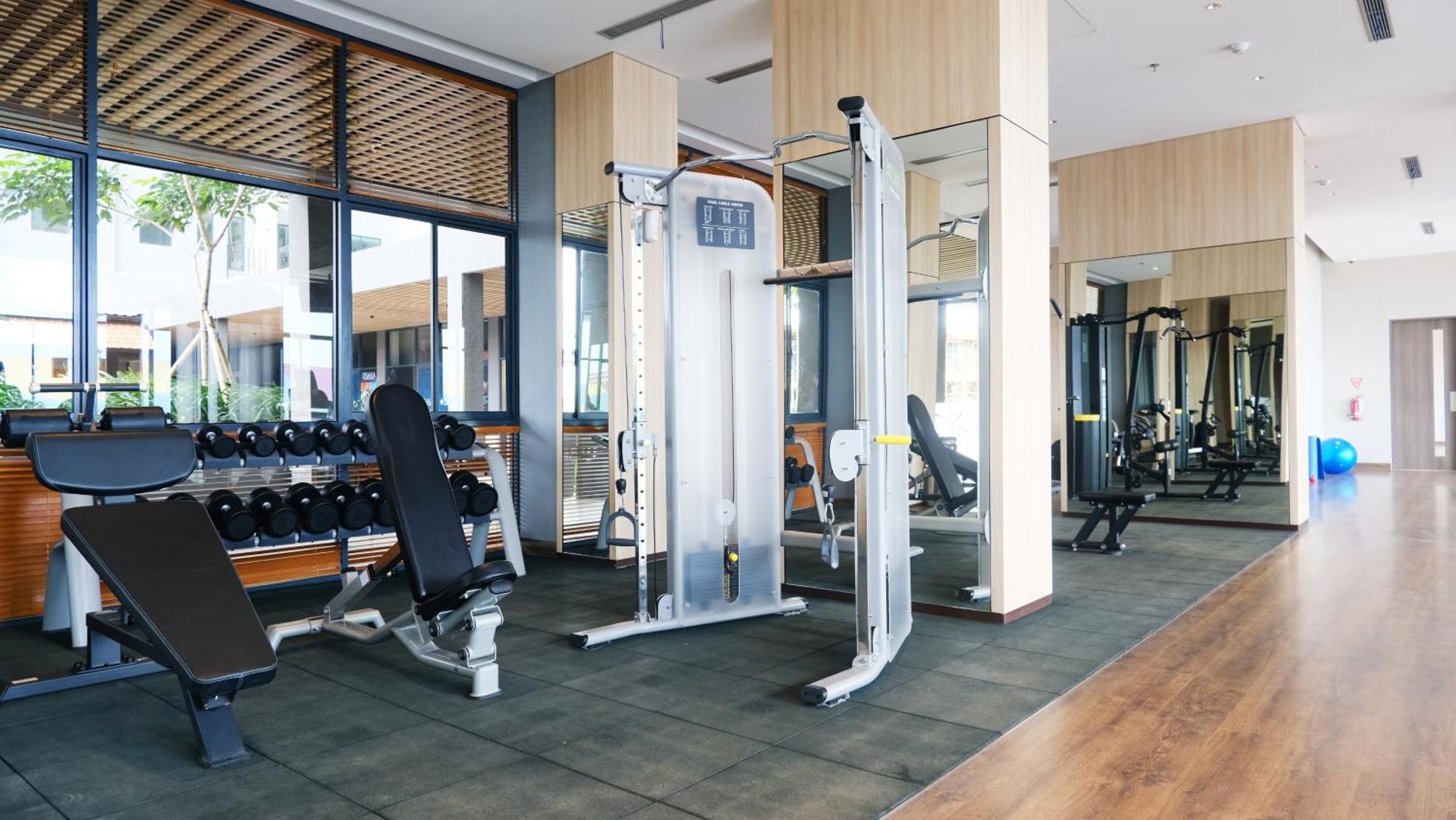 טנגרנג Hotel Osaka Pik2 מראה חיצוני תמונה